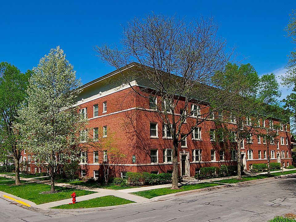 1st image of 218 Pleasant St #228-2