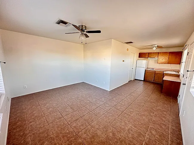 Studio, 459 sqft, $775 — Photo 2