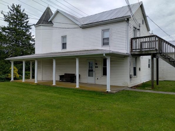 2988 Main St