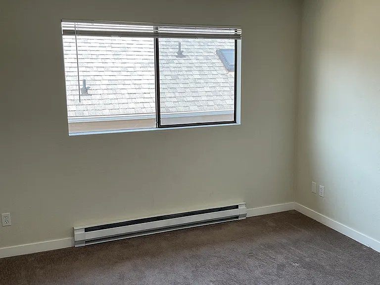 11702 Greenwood Ave N #402 — Photo 8