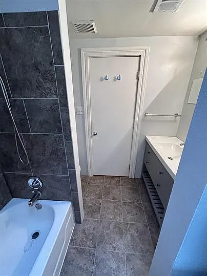 1326 Vermont Ave NW #8 — Photo 16