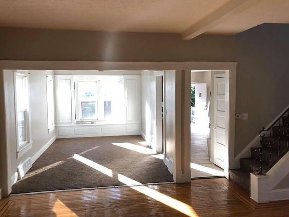 3rd image of 3854 W 38th St