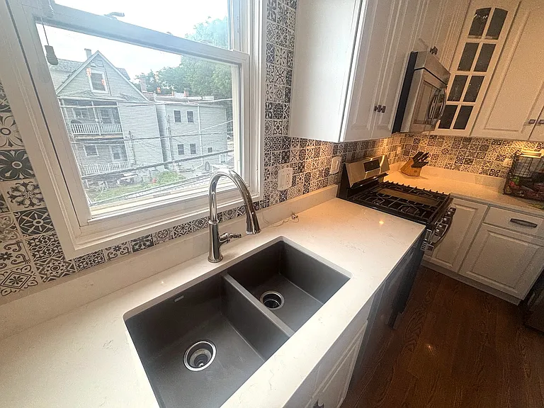 3615 N Marshfield Ave #3 — Photo 4