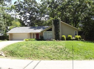 910 NW L St, Bentonville, AR 72712