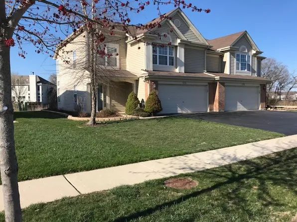 624 W Bayou Ct, Fox Lake, IL 60020