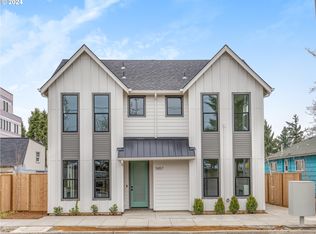 5877 NE Prescott St #11, Portland, OR 97218