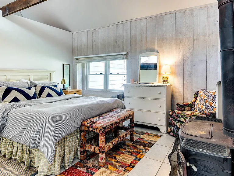 641 Montauk Hwy — Photo 13