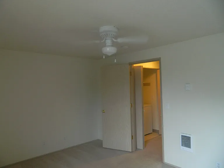 Springwater Trail Apartments — Photo 18