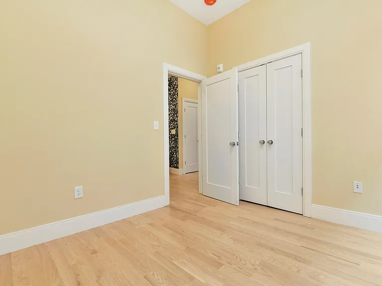 184 Paris St #3 — Photo 9