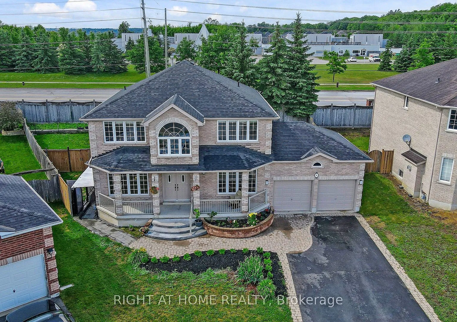 2 bed, $1,800 — Photo 1