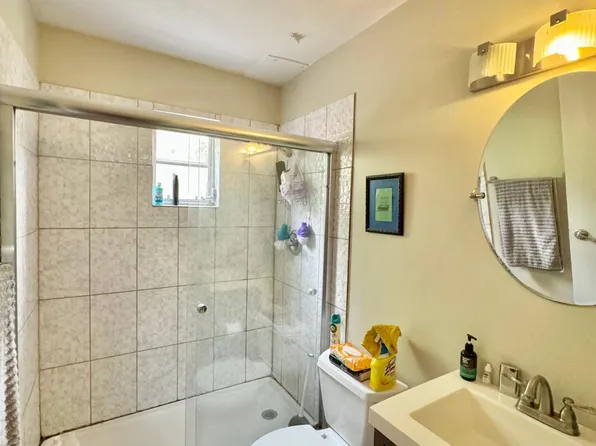 630 Central Ave APT 108, Lexington, KY 40502