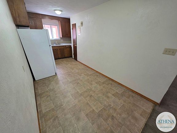 4th image of 319 N Frederick St APT 202