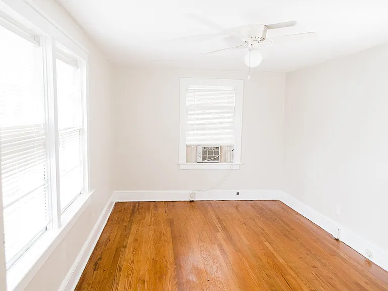 848 Hillyer Ave — Photo 12