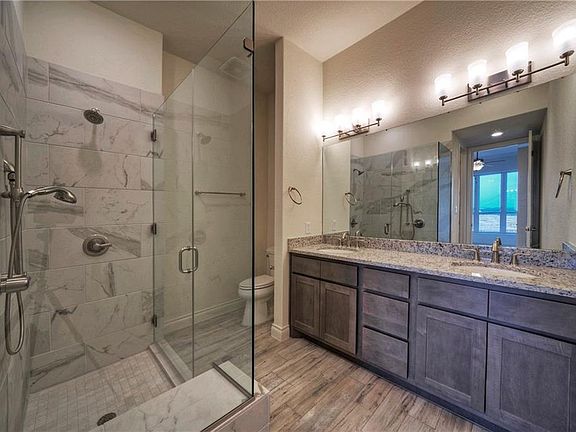 4th image of 104 Bella Toscana Ave APT 2208