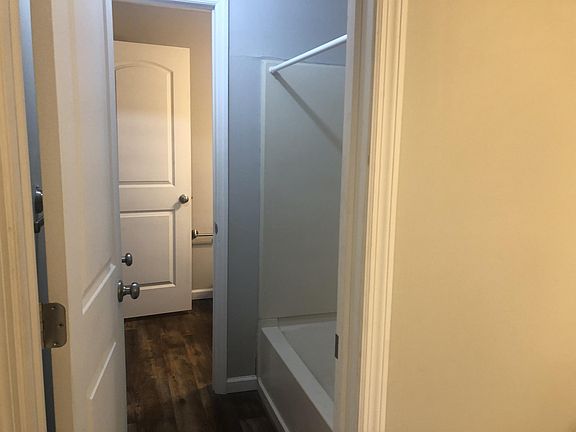 3rd image of 948 Gordon Smith Blvd #12
