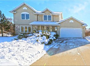 1625 Newberry Ln, Racine, WI 53402