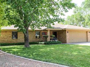 3210 Encanto Dr, Roswell, NM 88201