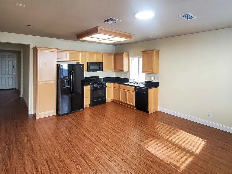 7528 Georgica Way — Photo 2