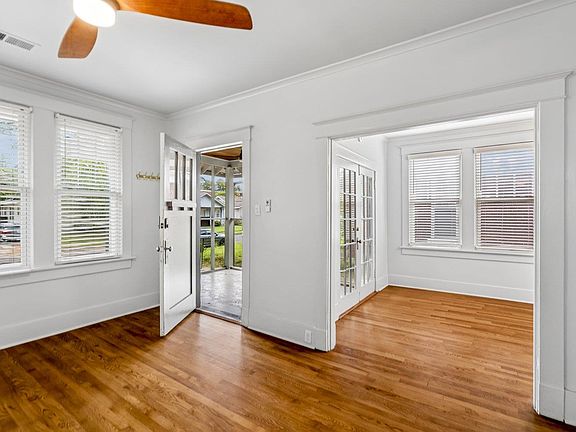 4th image of 2095 Washington Ave