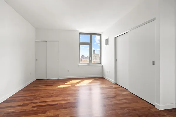 Rented by R New York | media 5