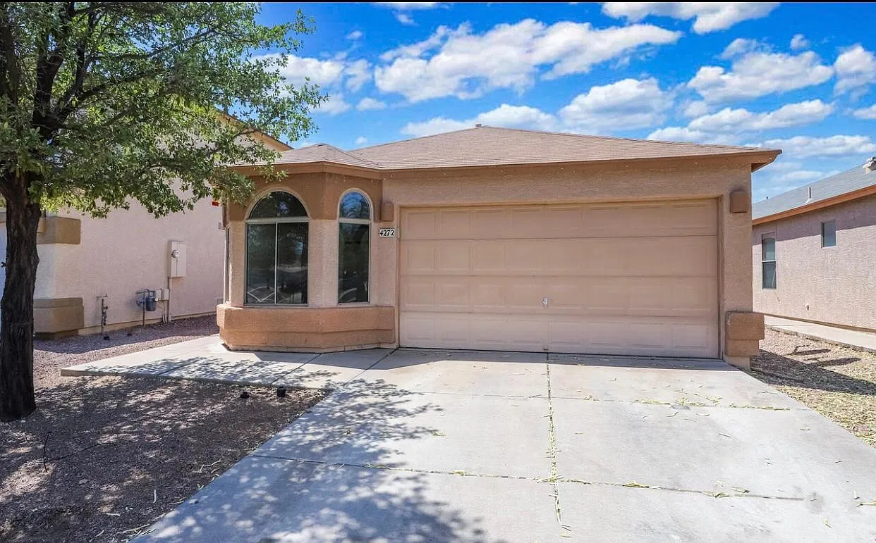 4272 E Ocotillo Desert Trl — Photo 1
