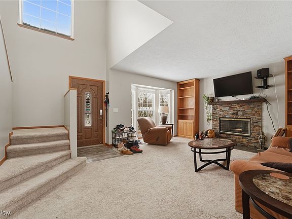 3rd image of 15100 Timber Rdg