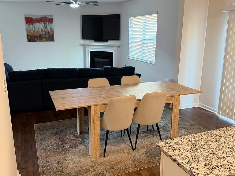 138 Marathon Ln — Photo 5