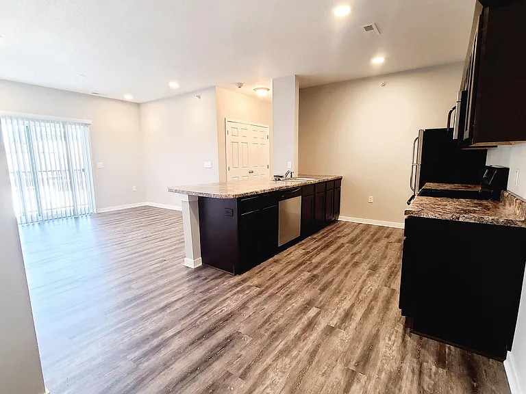 Johnston Gardens Apartments — Photo 13
