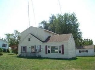 2039 W 53rd St, Davenport, IA 52806