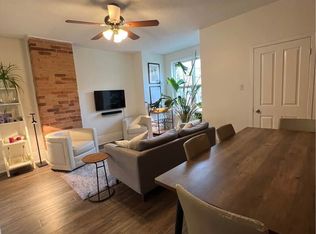 244 Bathurst St, Toronto, ON M5T 2S3