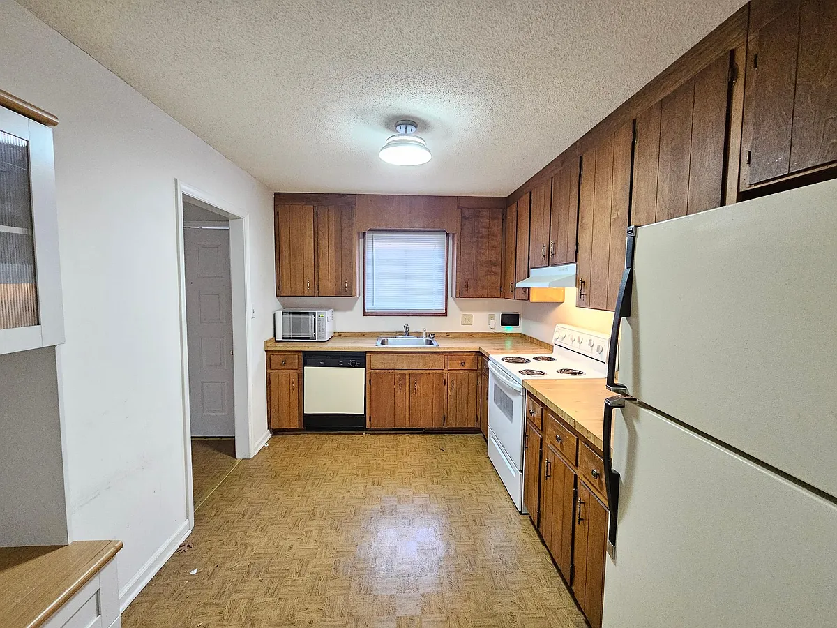 Building Photo - 4710 Cornwall Pl