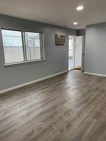 519 Woodrow Rd #1 — Photo 8