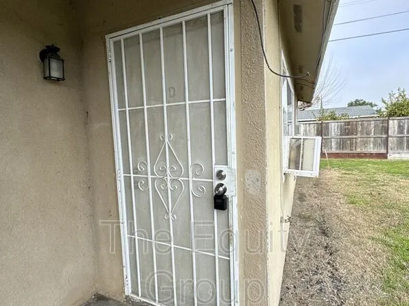 2012 North Ave APT D, Corcoran, CA 93212