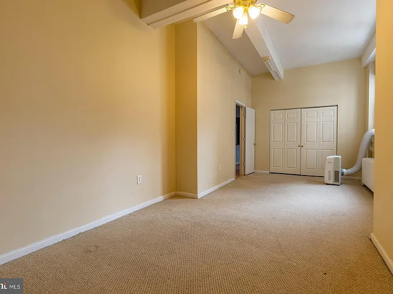 1324 Locust St #1602 — Photo 20