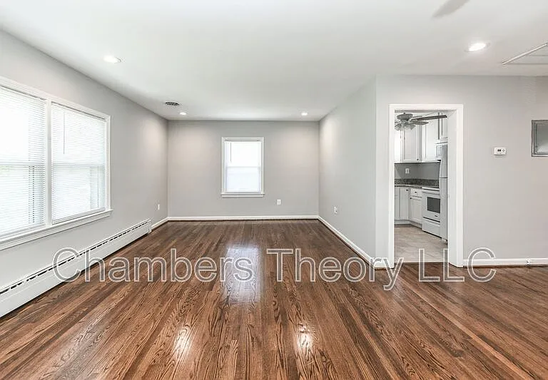 130 S 29th St #4 — Photo 5