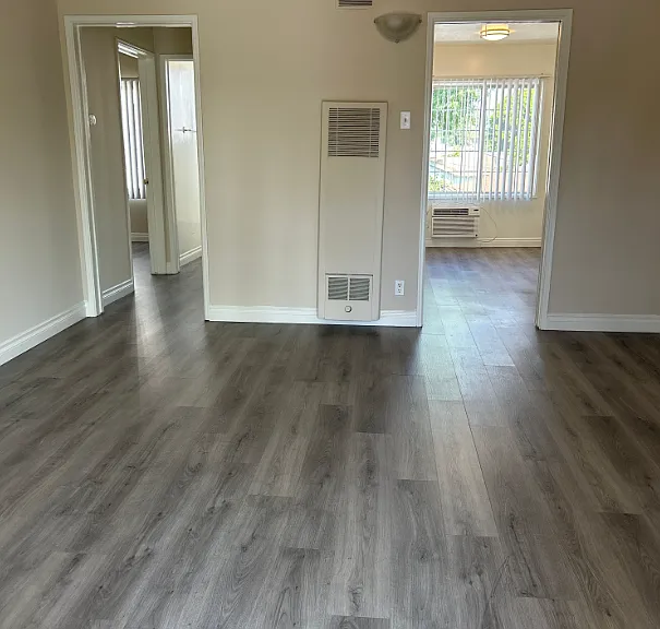 12421 1/2 Oxnard St #12421-1/2 — Photo 3