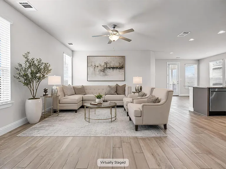 101 Stone Canyon Dr — Photo 3