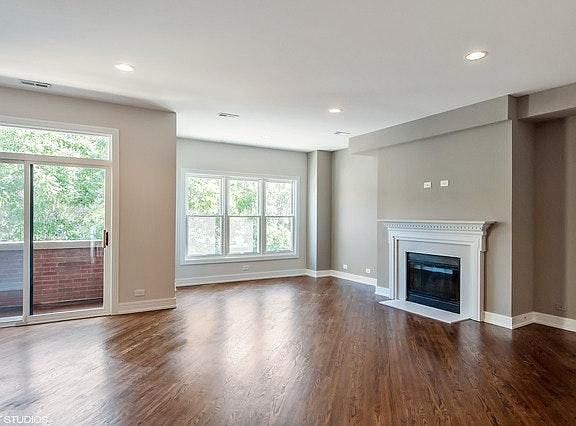 2nd image of 2636 N Lincoln Ave