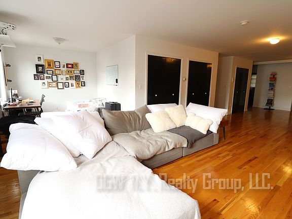 2nd image of 356 Graham Ave #2