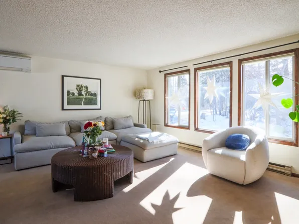 1040 7th St W, Whitefish, MT 59937