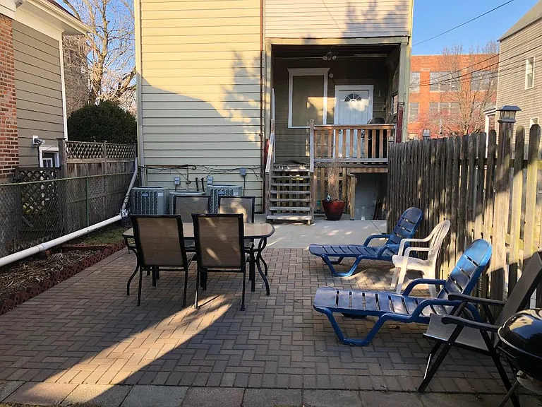 1709 W Irving Park Rd #GARDEN — Photo 19
