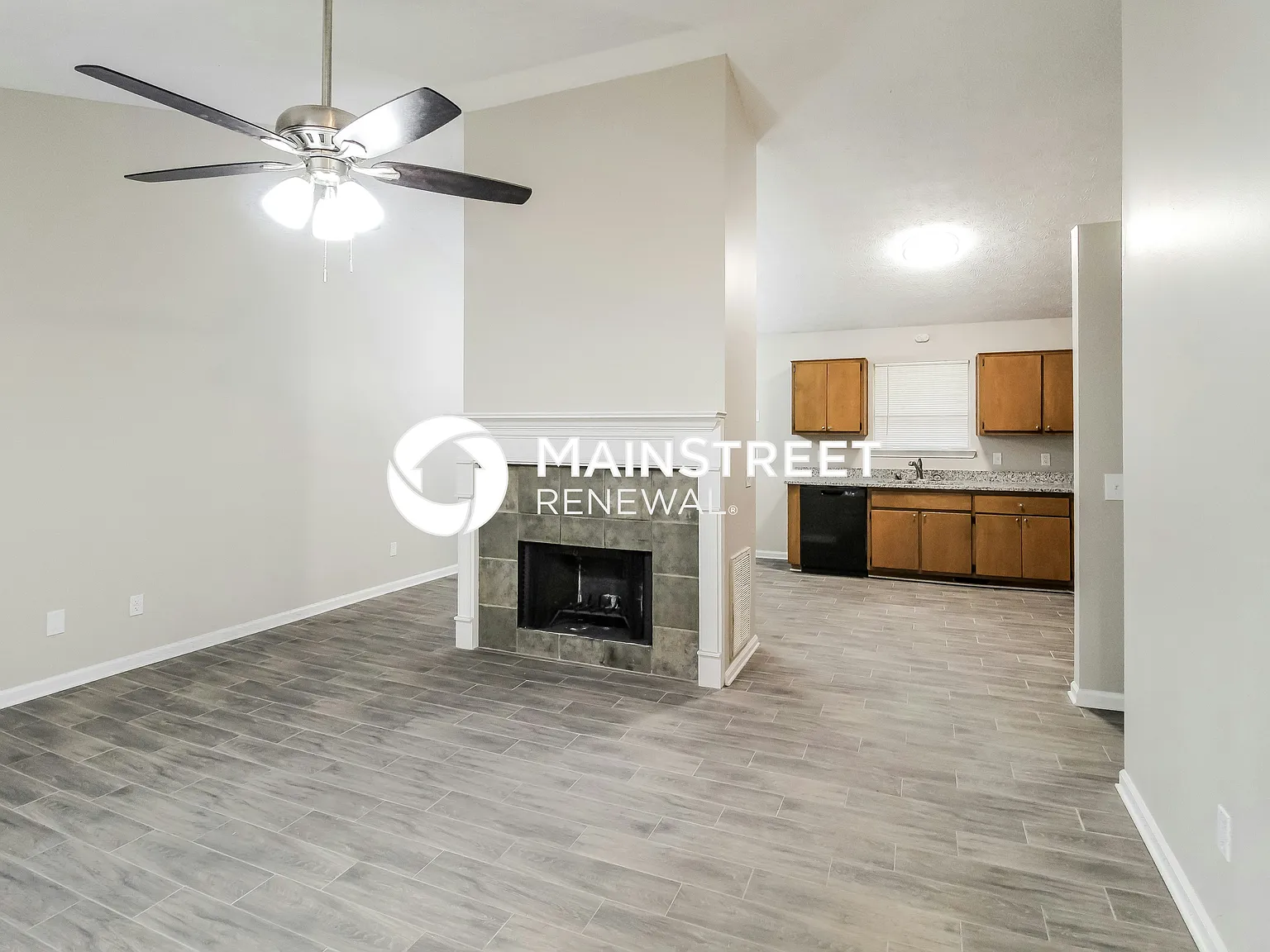 6820 Summit View Dr — Photo 3