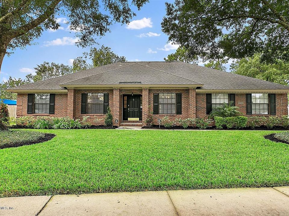 1st image of 14430 Pond Pl