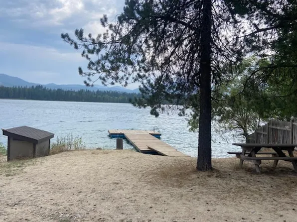 37 Evergreen Rd, Sagle, ID 83860