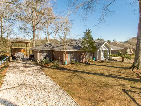 17299 Vutera Dr, Hammond, LA 70403
