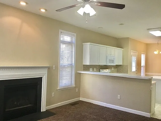 4304 Southern Oak Dr — Photo 7