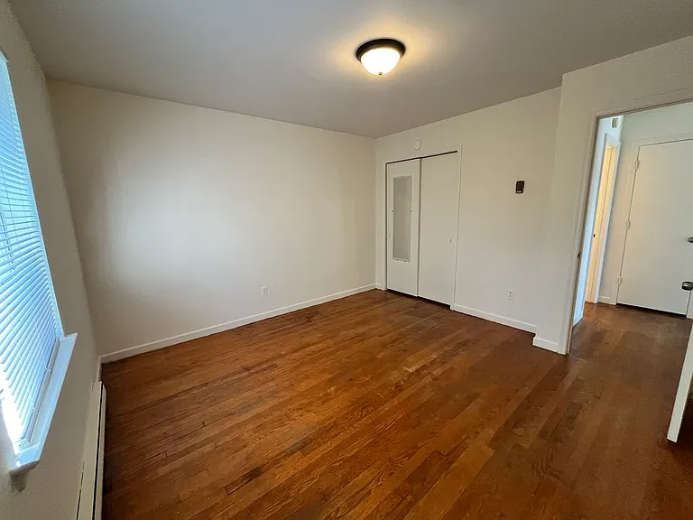 Salem VA 1 Bdrm Apt — Photo 16