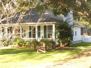 107 Fig Ave, Fairhope, AL 36532