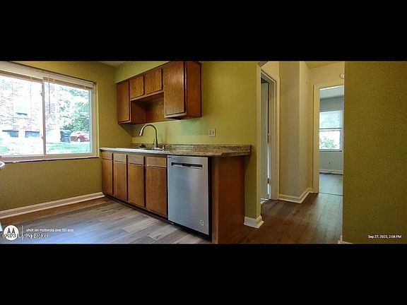 5th image of 311 Ridgedale Rd APT 1