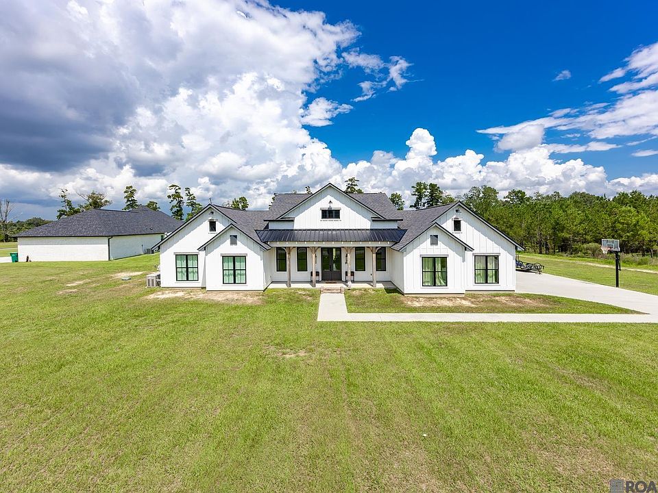 1st image of 390 Uncle Sons Ln
